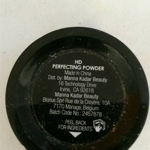 Perfecting powder - Picture 2 of 2